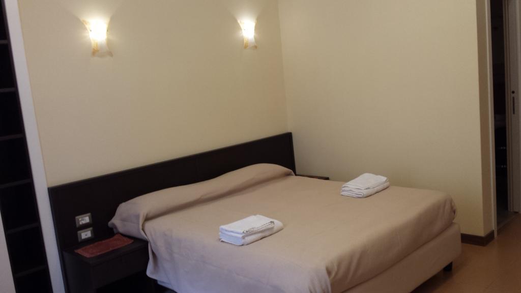 ナポリ Duomo 89 Bed & Breakfast 部屋 写真