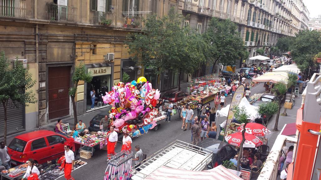 ナポリ Duomo 89 Bed & Breakfast エクステリア 写真