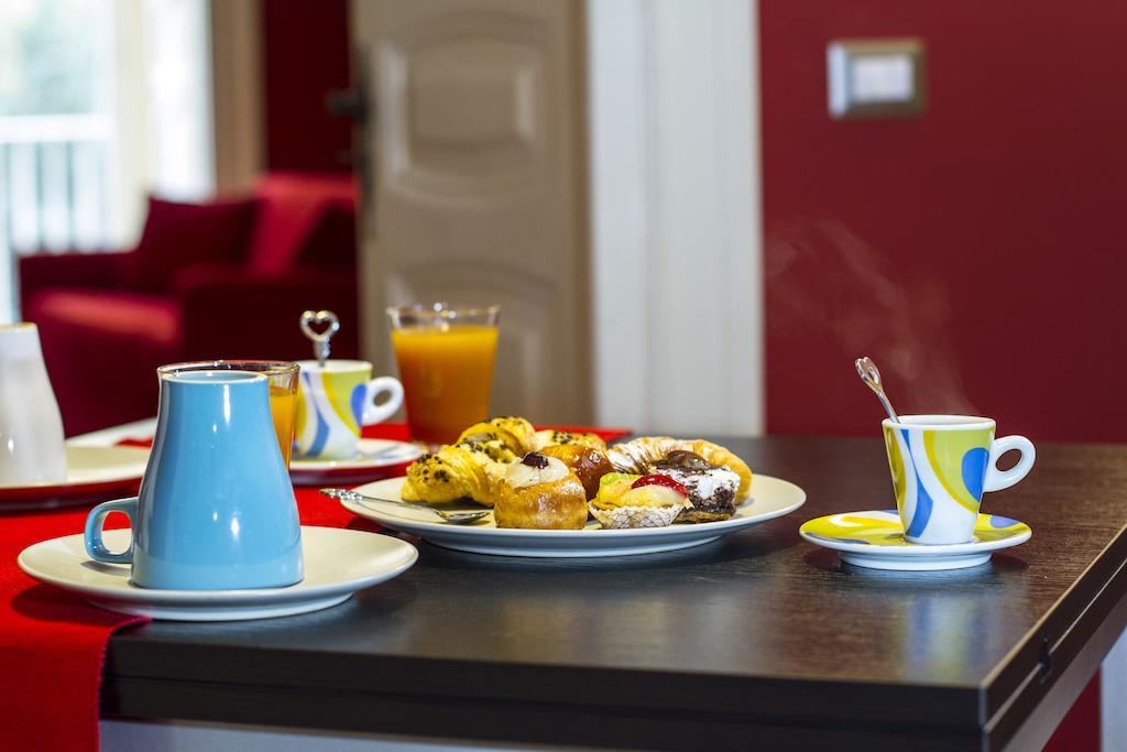 ナポリ Duomo 89 Bed & Breakfast エクステリア 写真