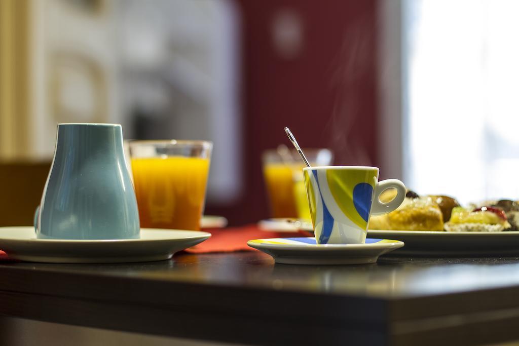 ナポリ Duomo 89 Bed & Breakfast エクステリア 写真